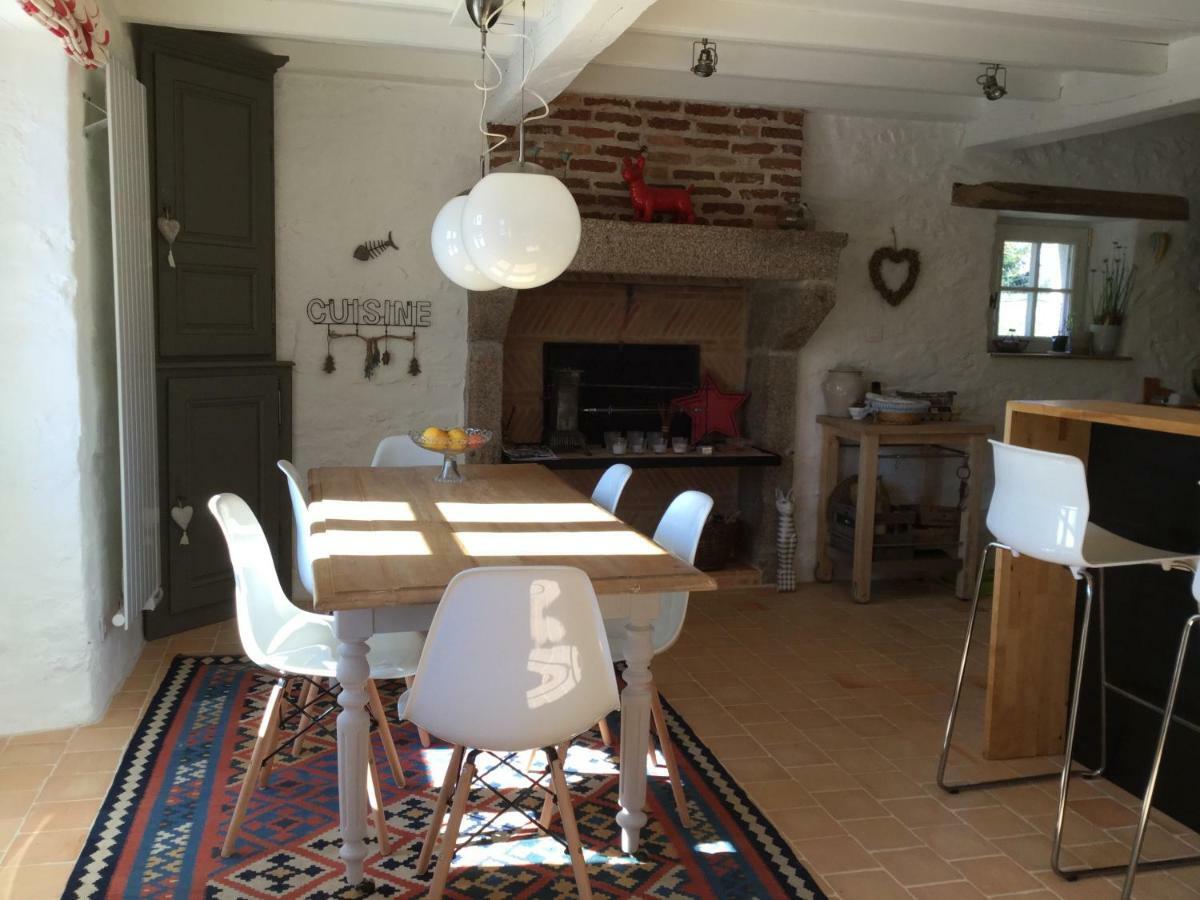 Bed and Breakfast Les Epis Du Vent Adilly Экстерьер фото